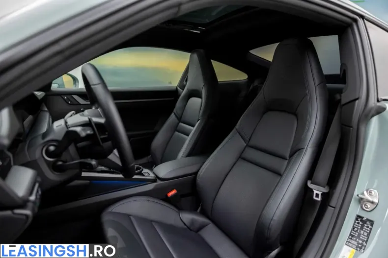 Porsche 992 din 2025 cu 18.000 km - oferta POR216110 - foto 3