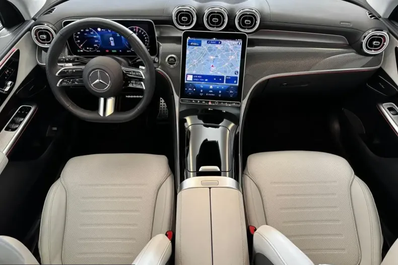 Mercedes-Benz GLC 400 (Clasa GLC) din 2025 cu 16.366 km - oferta MER216115 - foto 12