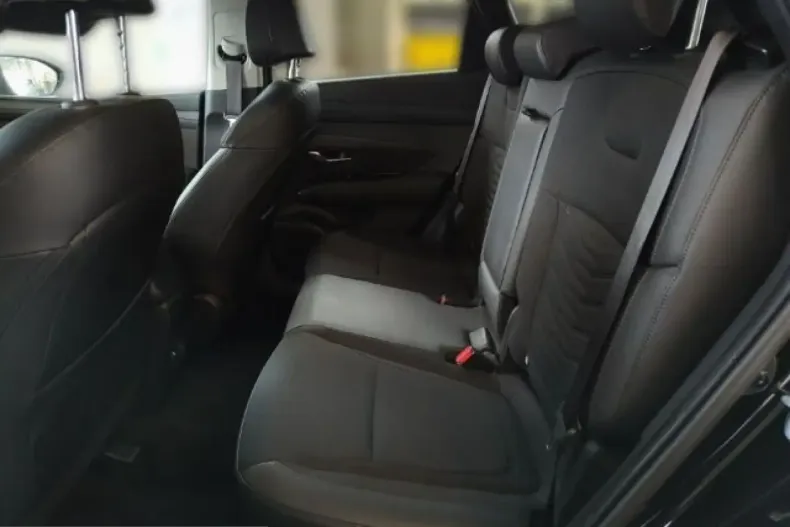 Hyundai Tucson din 2025 cu 15.300 km - oferta HYU216131 - foto 10