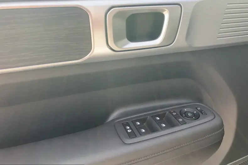 Hyundai Santa Fe din 2025 cu 21.500 km - oferta HYU216141 - foto 10