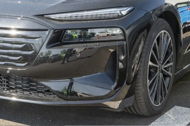 Audi A6 din 2025 cu 7.316 km - oferta AUD216144 - foto 4