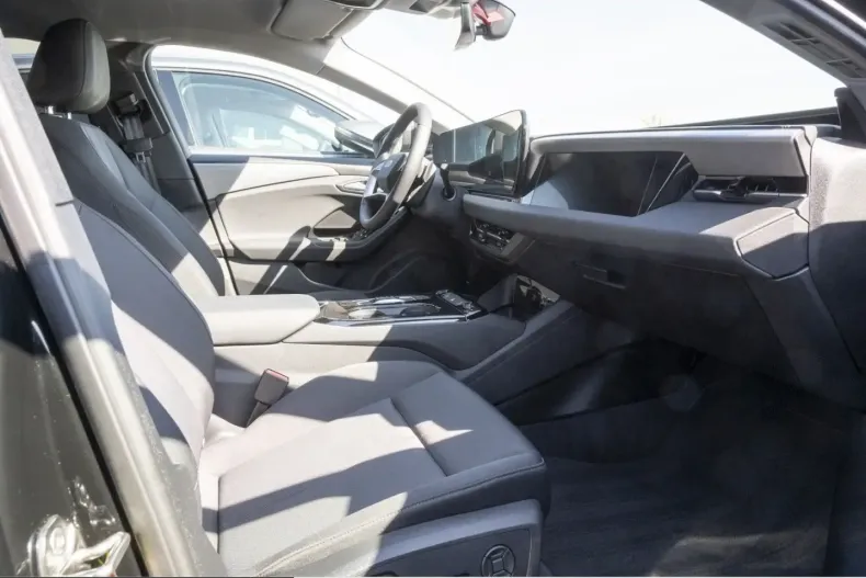Audi A6 din 2025 cu 7.316 km - oferta AUD216144 - foto 6