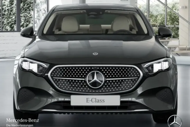 Mercedes-Benz E 300 (Clasa E) din 2025 cu 13.439 km - oferta MER216149 - foto 5