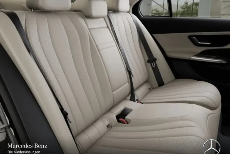 Mercedes-Benz E 300 (Clasa E) din 2025 cu 13.439 km - oferta MER216149 - foto 10