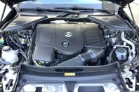 Mercedes-Benz E 300 (Clasa E) din 2025 cu 5.953 km - oferta MER216150 - foto 4