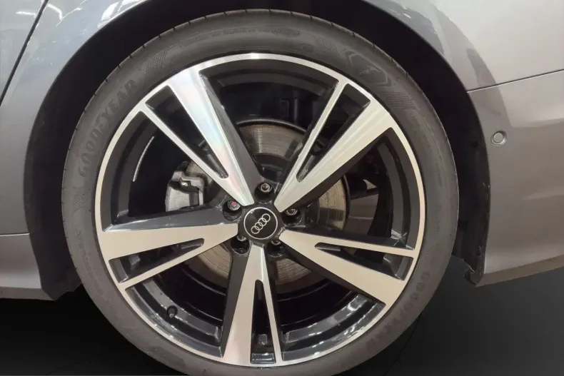 Audi A6 din 2025 cu 9.350 km - oferta AUD216159 - foto 11