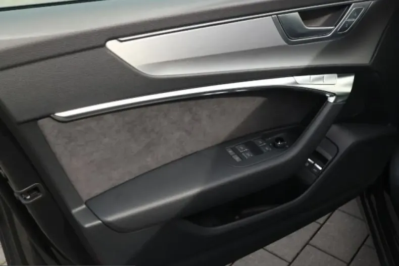 Audi A6 din 2025 cu 11.189 km - oferta AUD216160 - foto 13