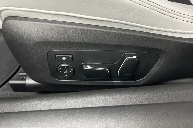 BMW M4 (Seria 4) din 2025 cu 5.529 km - oferta BMW216163 - foto 27