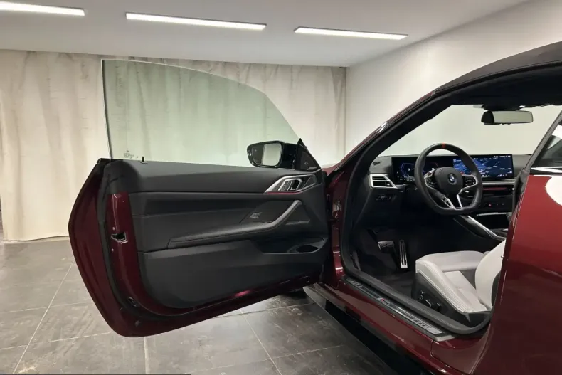 BMW M4 (Seria 4) din 2025 cu 5.529 km - oferta BMW216163 - foto 32