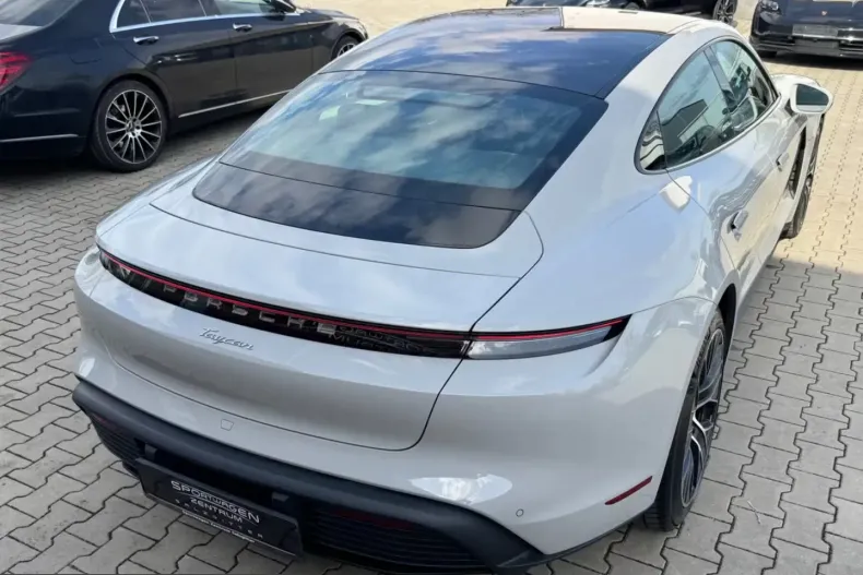 Porsche Taycan din 2026 cu 200 km - oferta POR216178 - foto 3