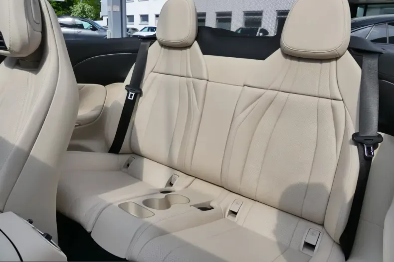 Mercedes-Benz CLE 200 (Clasa CLE) din 2024 cu 10.372 km - oferta MER216182 - foto 12