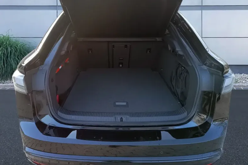 Volkswagen ID.7 din 2024 cu 23.500 km - oferta VOL216193 - foto 8