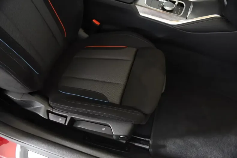 BMW 420i (Seria 4) din 2025 cu 9.918 km - oferta BMW216202 - foto 10