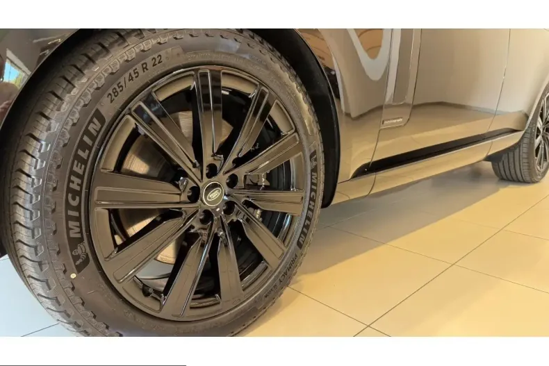 Land Rover Range Rover din 2025 cu 7.200 km - oferta LAN216213 - foto 9