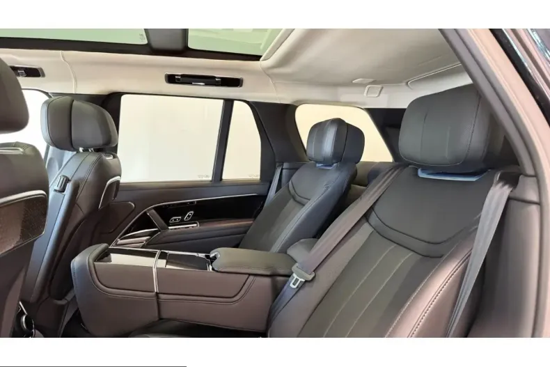 Land Rover Range Rover din 2025 cu 7.200 km - oferta LAN216213 - foto 18