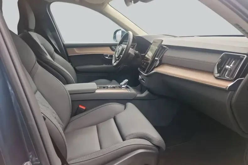 Volvo XC90 din 2025 cu 28.482 km - oferta VOL216222 - foto 10