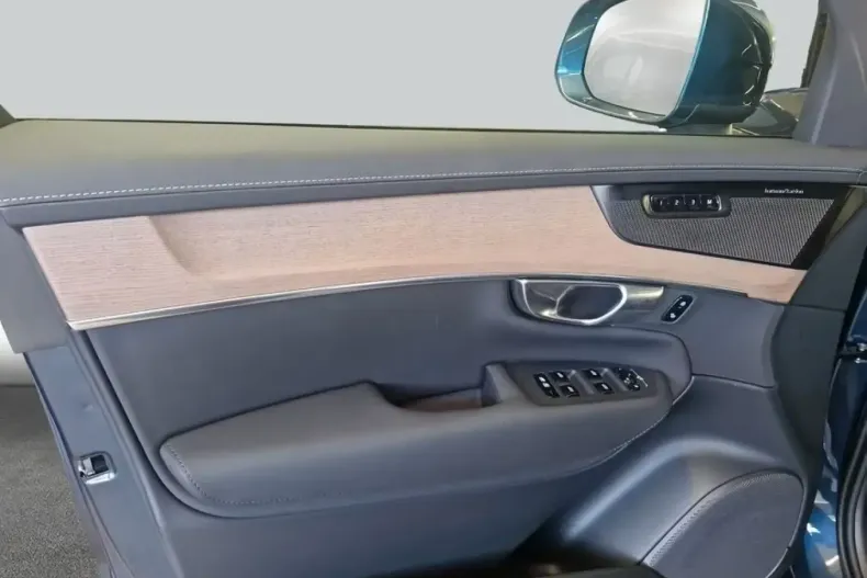 Volvo XC90 din 2025 cu 28.482 km - oferta VOL216222 - foto 15