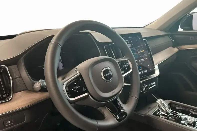 Volvo XC90 din 2025 cu 14.539 km - oferta VOL216224 - foto 18