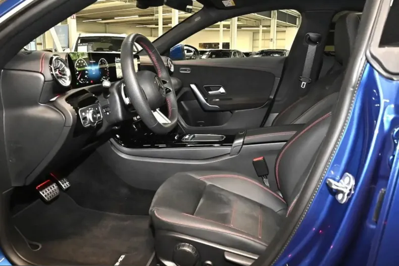 Mercedes-Benz CLA 250 (Clasa CLA) din 2025 cu 13.998 km - oferta MER216237 - foto 7