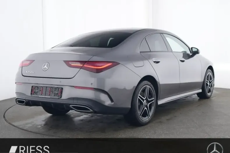 Mercedes-Benz CLA 250 (Clasa CLA) din 2024 cu 4.444 km - oferta MER216239 - foto 2