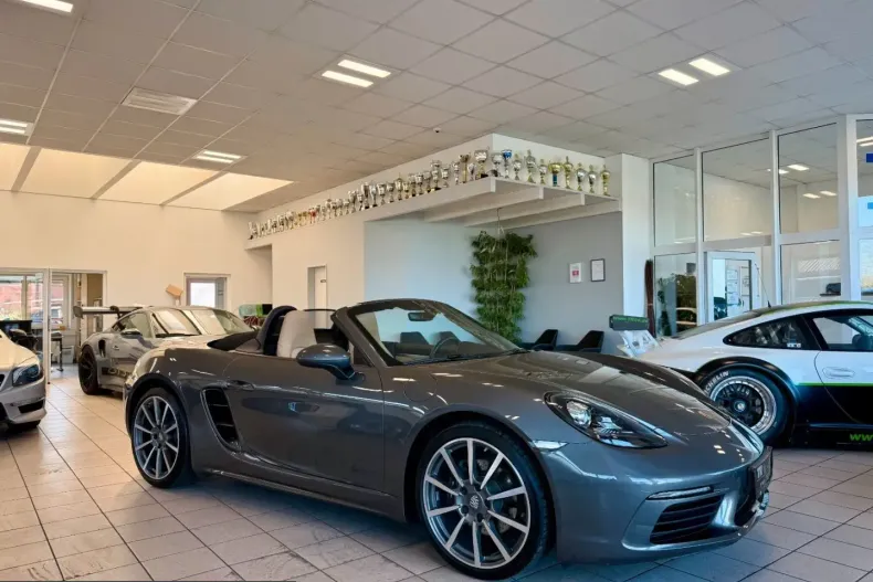 Porsche Boxster din 2021 cu 17.718 km - oferta POR216243 - foto 1