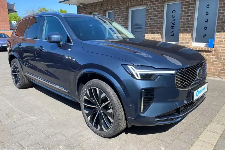 Volvo XC90 din 2025 cu 18.840 km - oferta VOL216251 - foto 1