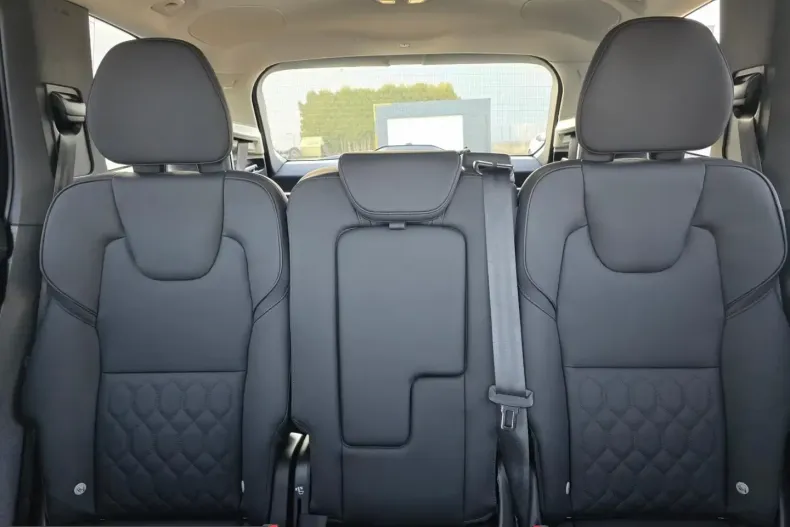 Volvo XC90 din 2025 cu 23.433 km - oferta VOL216256 - foto 20