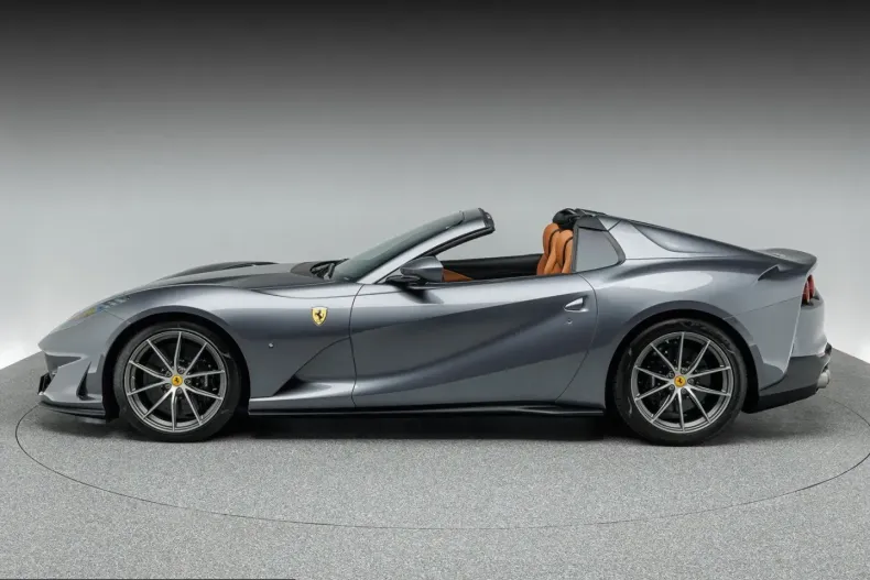 Ferrari 812 din 2023 cu 8.200 km - oferta FER216264 - foto 2