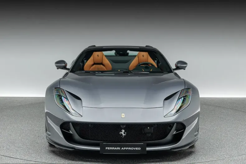 Ferrari 812 din 2023 cu 8.200 km - oferta FER216264 - foto 8