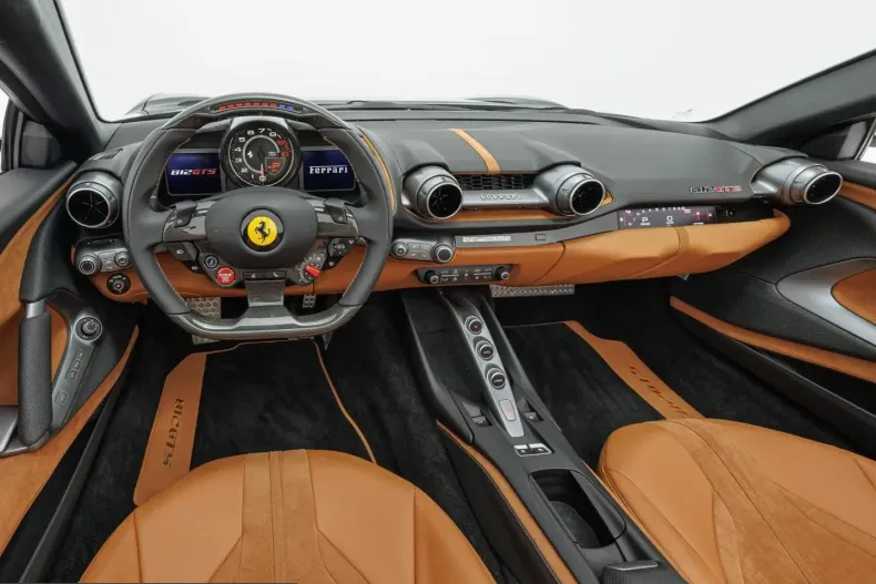 Ferrari 812 din 2023 cu 8.200 km - oferta FER216264 - foto 11