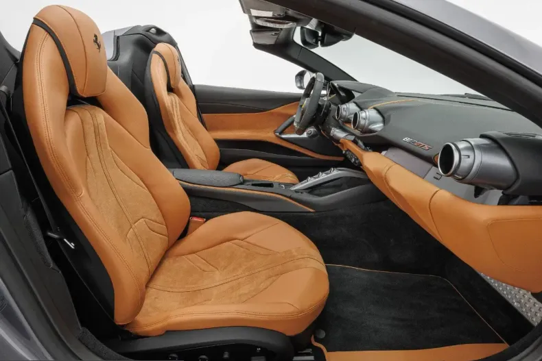 Ferrari 812 din 2023 cu 8.200 km - oferta FER216264 - foto 15