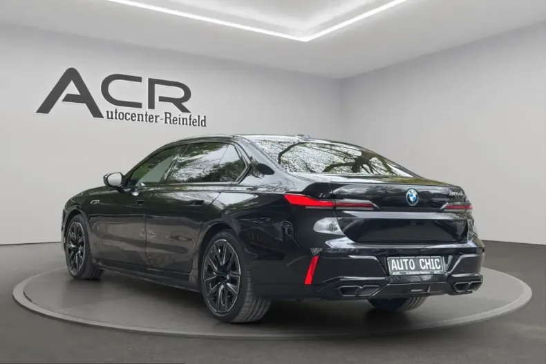 BMW M760 (Seria 7) din 2023 cu 17.900 km - oferta BMW216267 - foto 5
