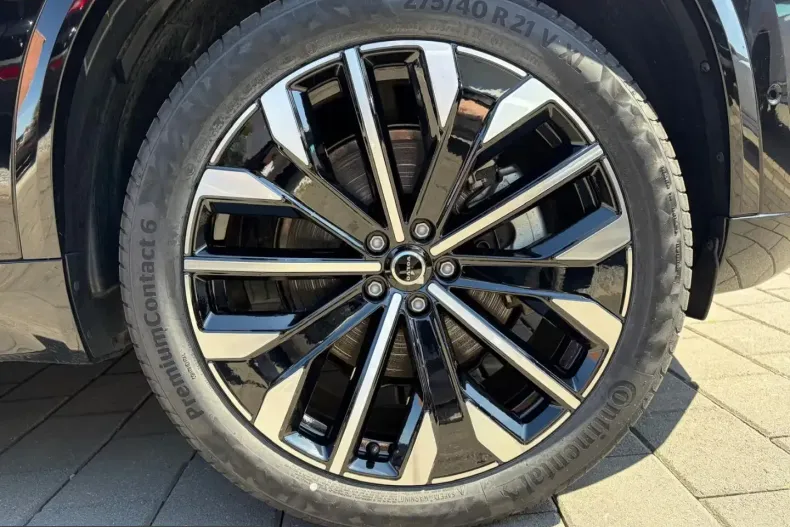 Volvo XC90 din 2025 cu 25.220 km - oferta VOL216273 - foto 6