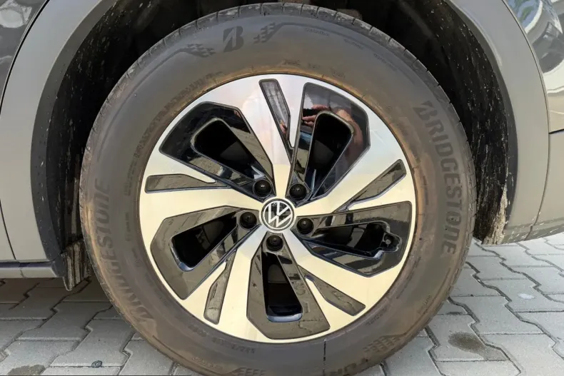 Volkswagen ID.4 din 2022 cu 284 km - oferta VOL216281 - foto 31