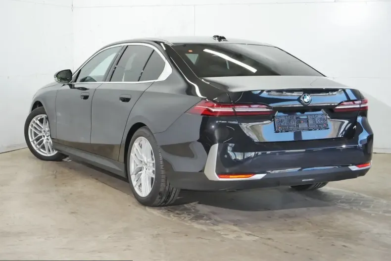 BMW 520 (Seria 5) din 2024 cu 24.403 km - oferta BMW216283 - foto 3