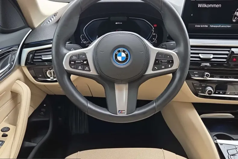 BMW 545 (Seria 5) din 2022 cu 33.267 km - oferta BMW216294 - foto 12