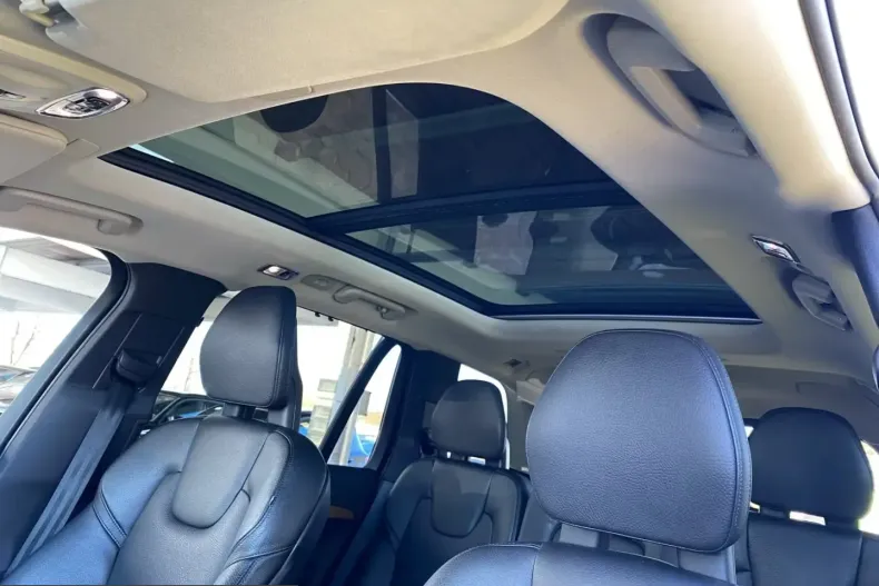Volvo XC90 din 2021 cu 67.500 km - oferta VOL216301 - foto 14