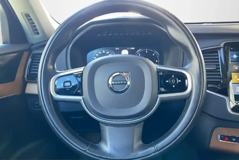 Volvo XC90 din 2021 cu 67.500 km - oferta VOL216301 - foto 19