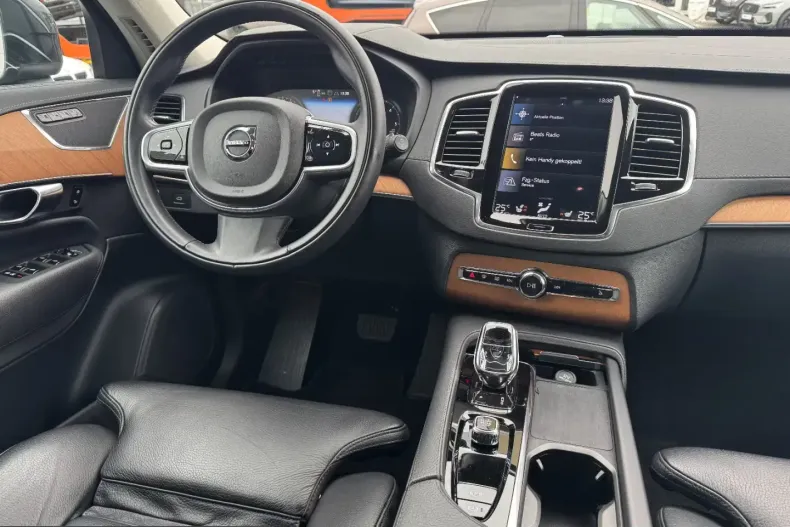 Volvo XC90 din 2022 cu 73.617 km - oferta VOL216306 - foto 13