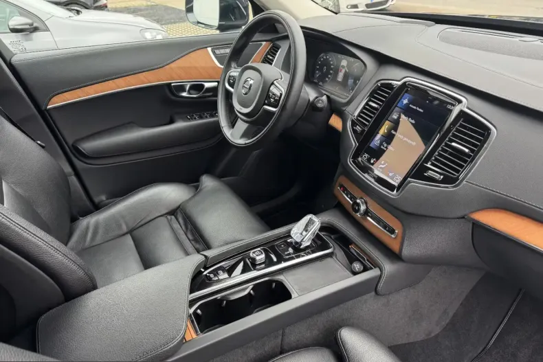 Volvo XC90 din 2022 cu 73.617 km - oferta VOL216306 - foto 18