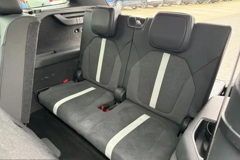 Skoda Kodiaq din 2025 cu 29.999 km - oferta SKO216311 - foto 15