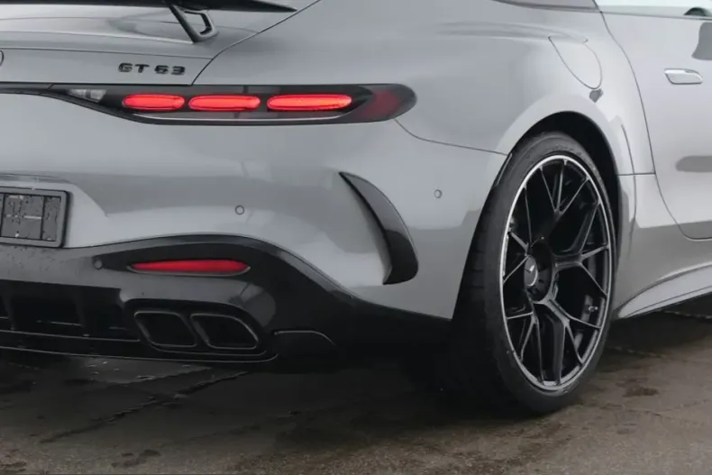 Mercedes-Benz AMG GT (Clasa GT) din 2025 cu 16.757 km - oferta MER216325 - foto 4