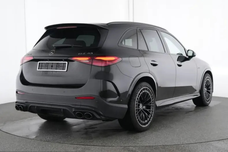 Mercedes-Benz GLC 43 AMG (Clasa GLC) din 2025 cu 20.398 km - oferta MER216327 - foto 2