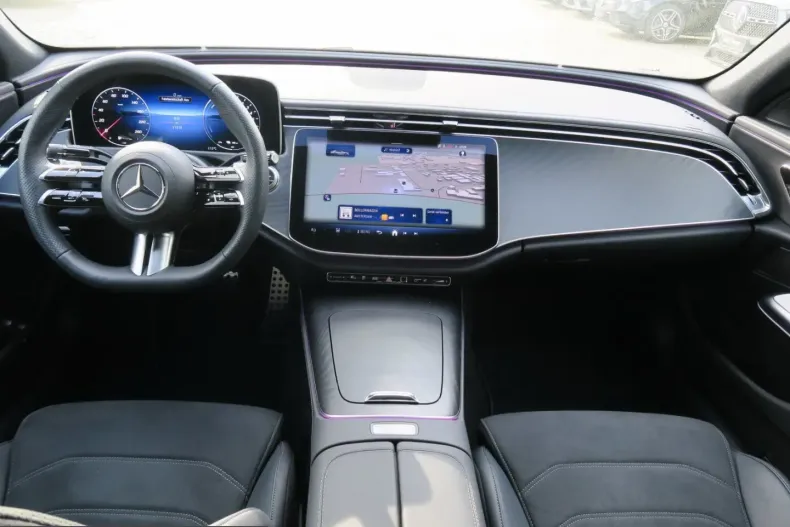 Mercedes-Benz E 300 (Clasa E) din 2025 cu 11.202 km - oferta MER216328 - foto 11