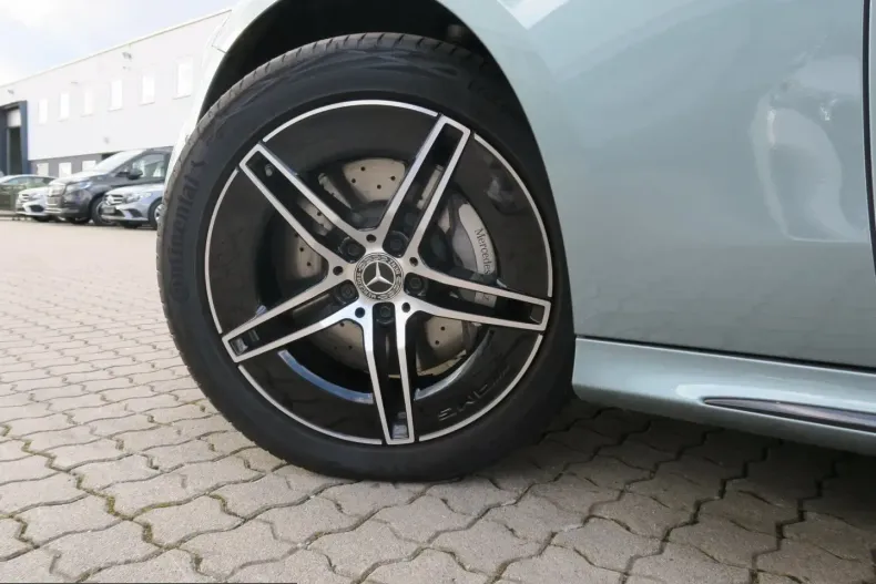 Mercedes-Benz E 300 (Clasa E) din 2025 cu 11.202 km - oferta MER216328 - foto 15