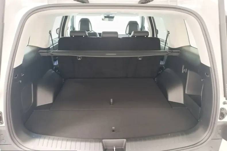 Hyundai Santa Fe din 2025 cu 16.345 km - oferta HYU216333 - foto 6