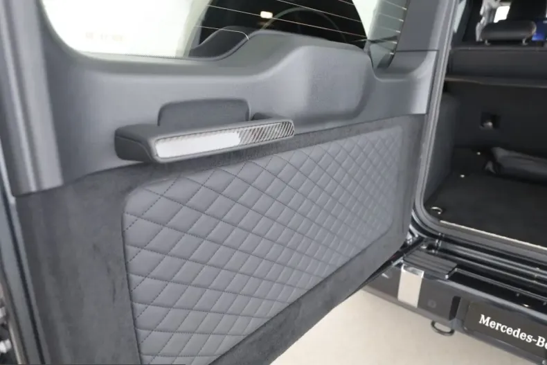 Mercedes-Benz G 450 (Clasa G) din 2024 cu 17.100 km - oferta MER216334 - foto 21