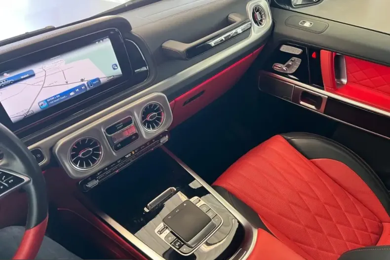 Mercedes-Benz G 500 (Clasa G) din 2024 cu 14.587 km - oferta MER216335 - foto 24