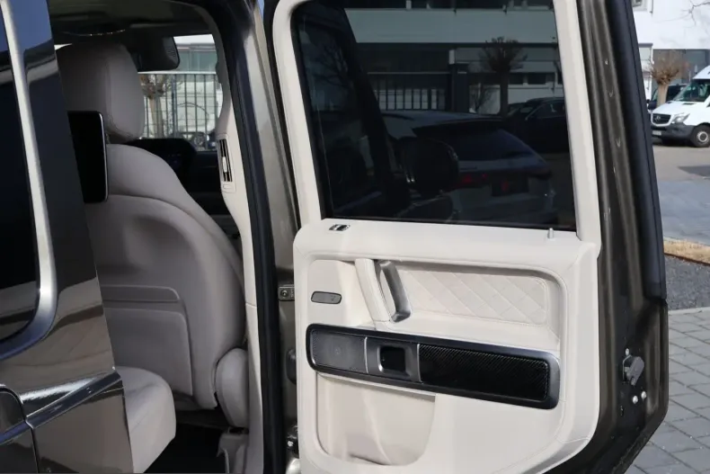 Mercedes-Benz G 63 AMG (Clasa G) din 2024 cu 26.000 km - oferta MER216338 - foto 24