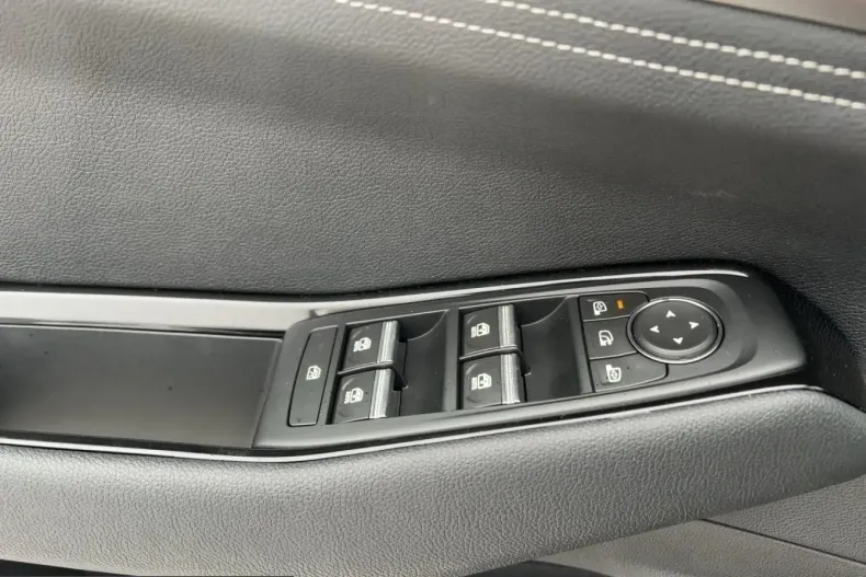 Renault Rafale din 2025 cu 23.568 km - oferta REN216341 - foto 13